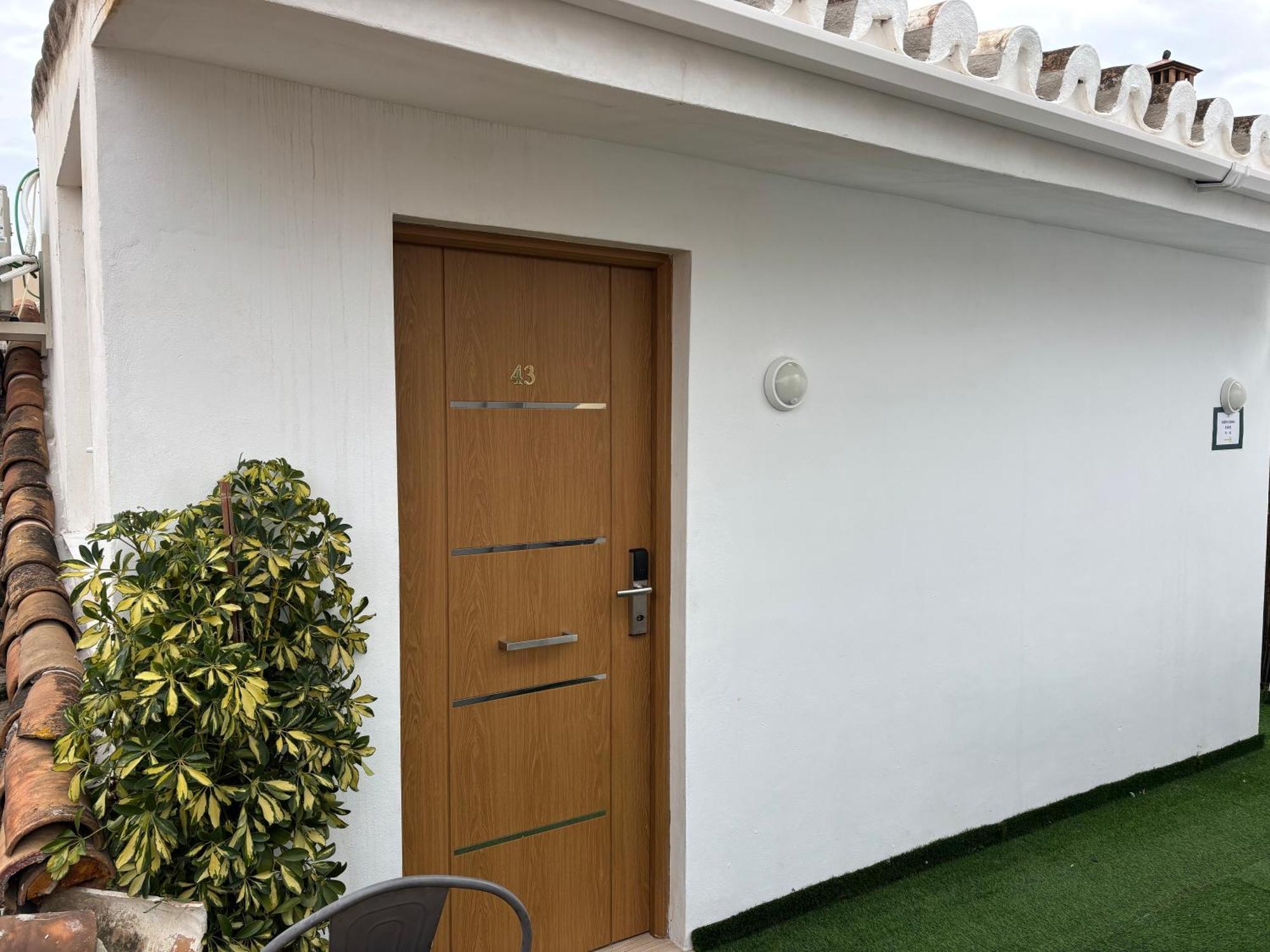 Malaga City Suites Exterior photo